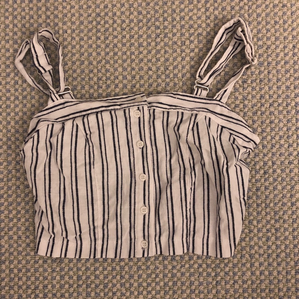 Brandy Melville square neck cropped tank - Picture 2 of 4